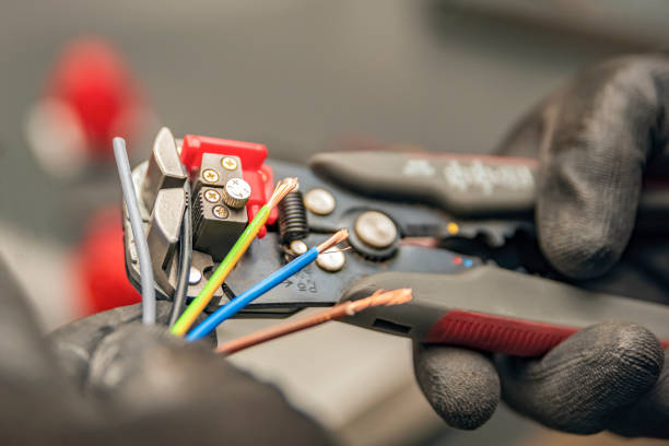 Best 24-Hour Electrician  in New London, CT