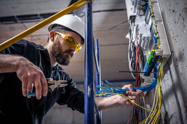 Best Licensed Electrician  in New London, CT